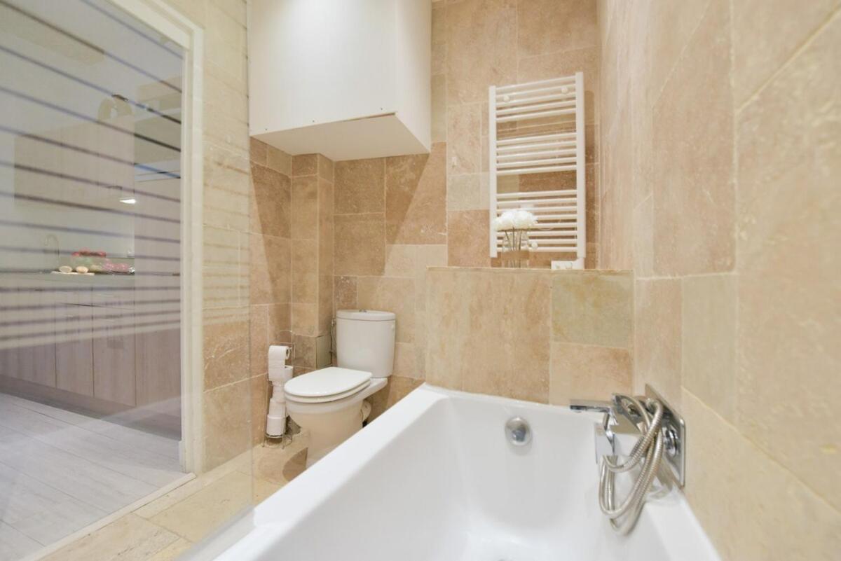 Vieux Murs - Brand New Flat For 4, Ac, Wifi Center Old Appartement