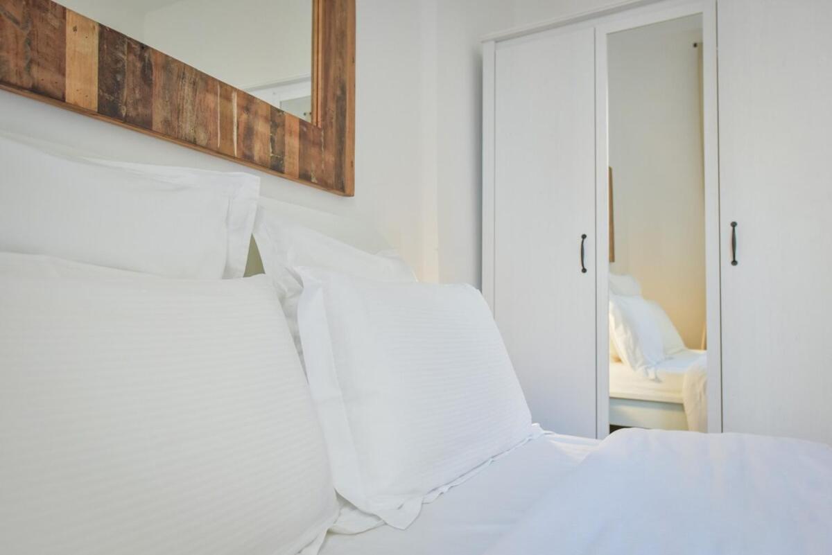 Vieux Murs - Brand New Flat For 4, Ac, Wifi Center Old Appartement *